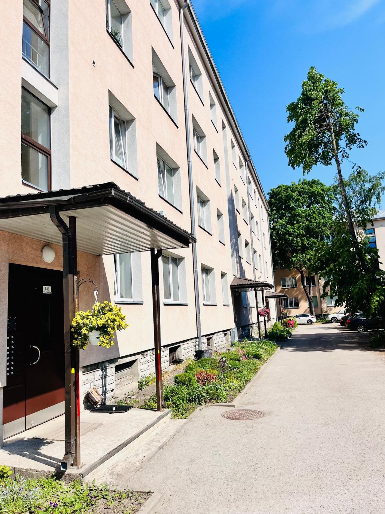 Tallinnhousing For 4 With Free Parking Apartment Tallinn