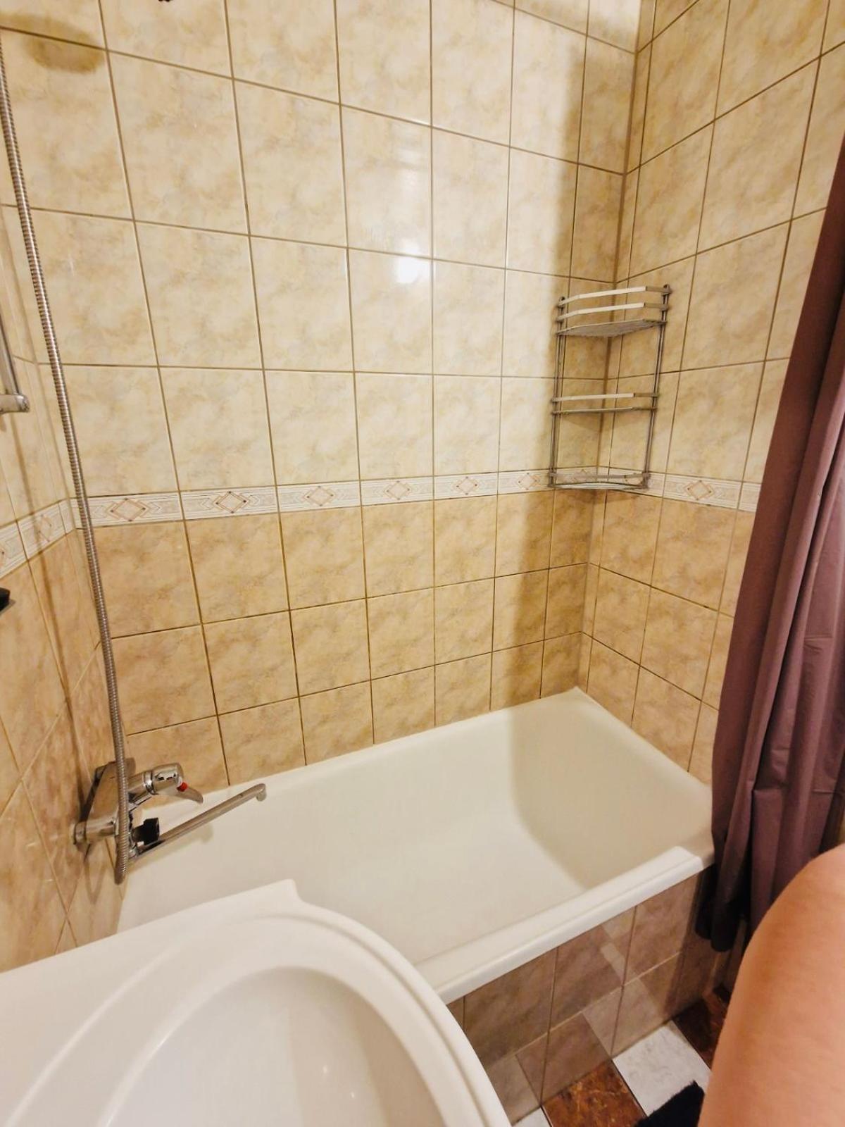 Apartment Tallinnhousing For 4 With Free Parking *